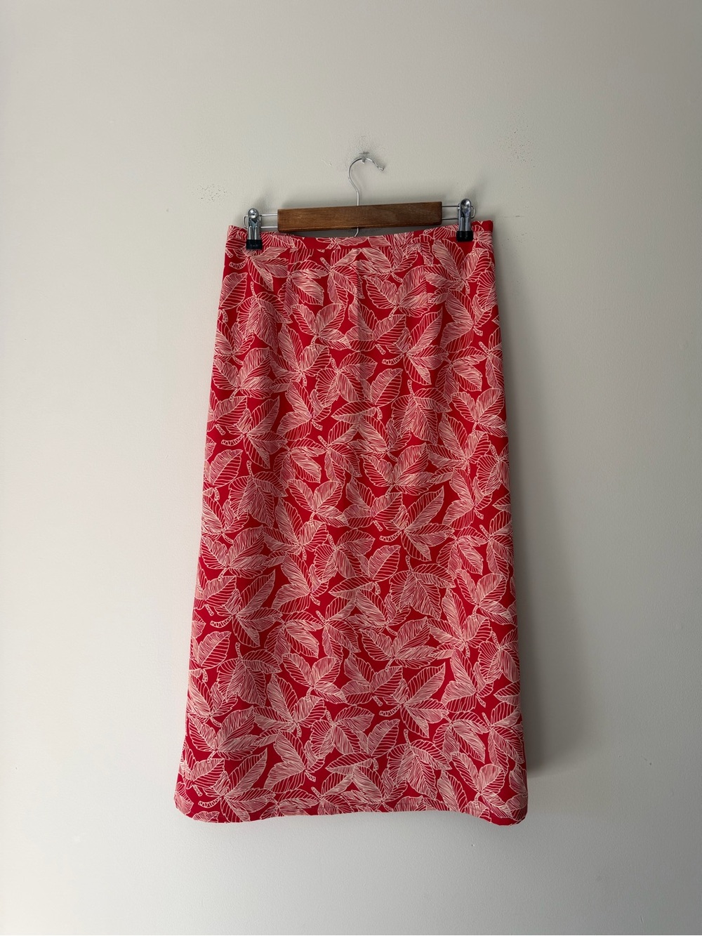 Telluride Clothing Co. Vintage Red and Cream Leaf-Print Midi Skirt Size 8